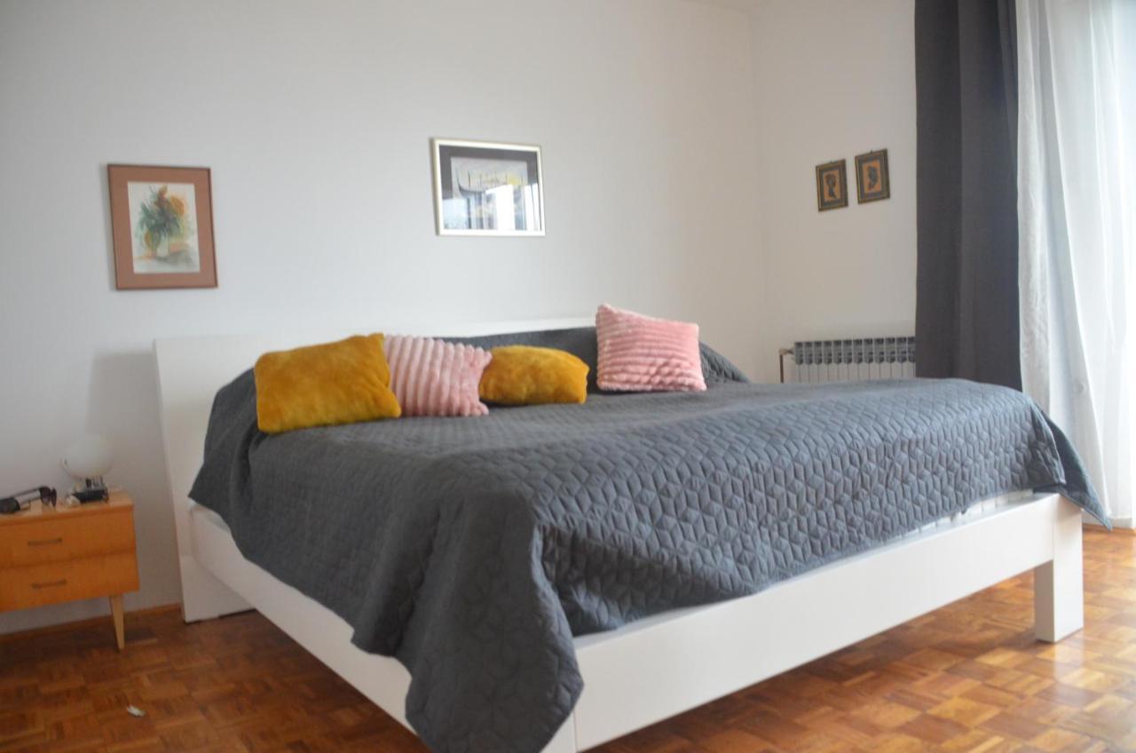 Appartement Corina & Franco à Senj  Extérieur photo