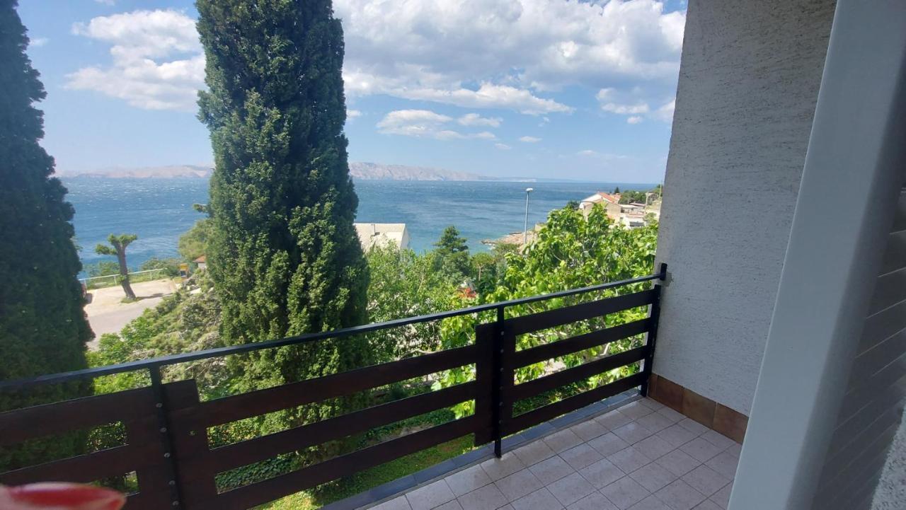 Appartement Corina & Franco à Senj  Extérieur photo